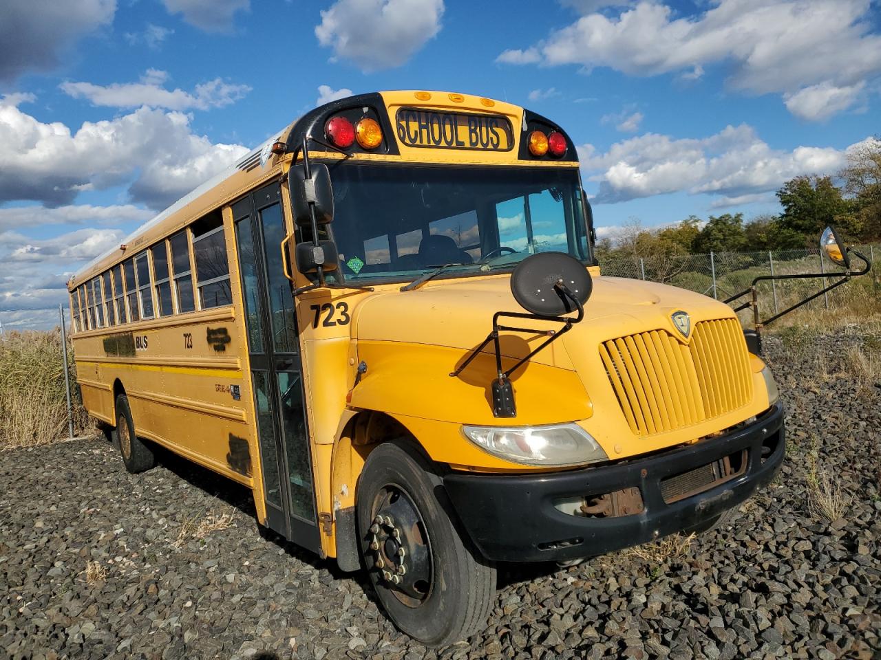 2011 IC CORPORATION CE SERIES