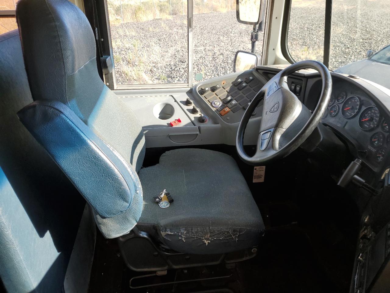 2011 IC CORPORATION CE SERIES