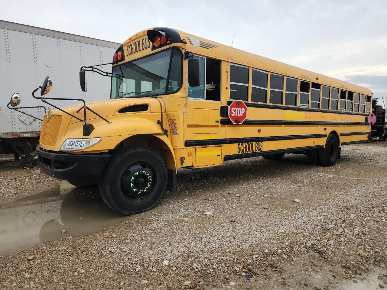 2011 IC CORPORATION CE SERIES