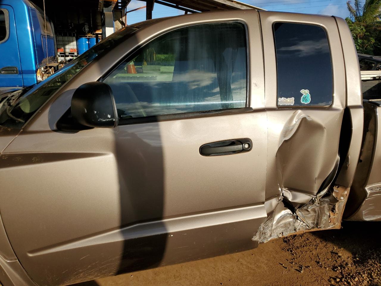 2010 DODGE DAKOTA