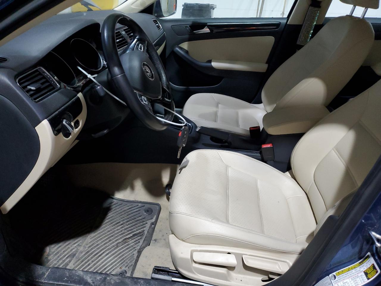 2016 VOLKSWAGEN JETTA