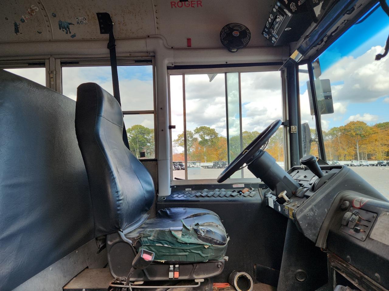 2011 THOMAS CE SERIES