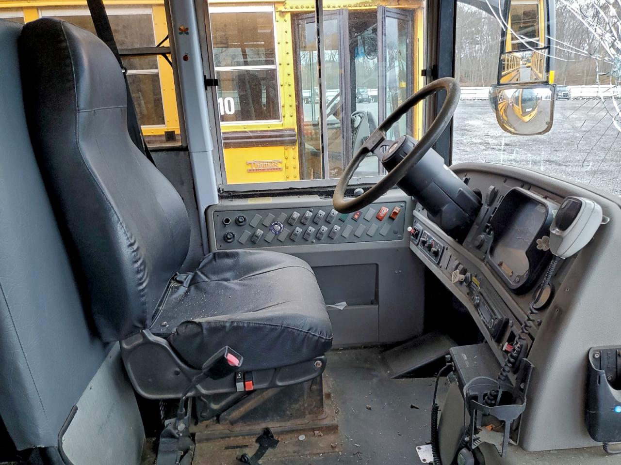 2012 THOMAS SAF-T-LINE