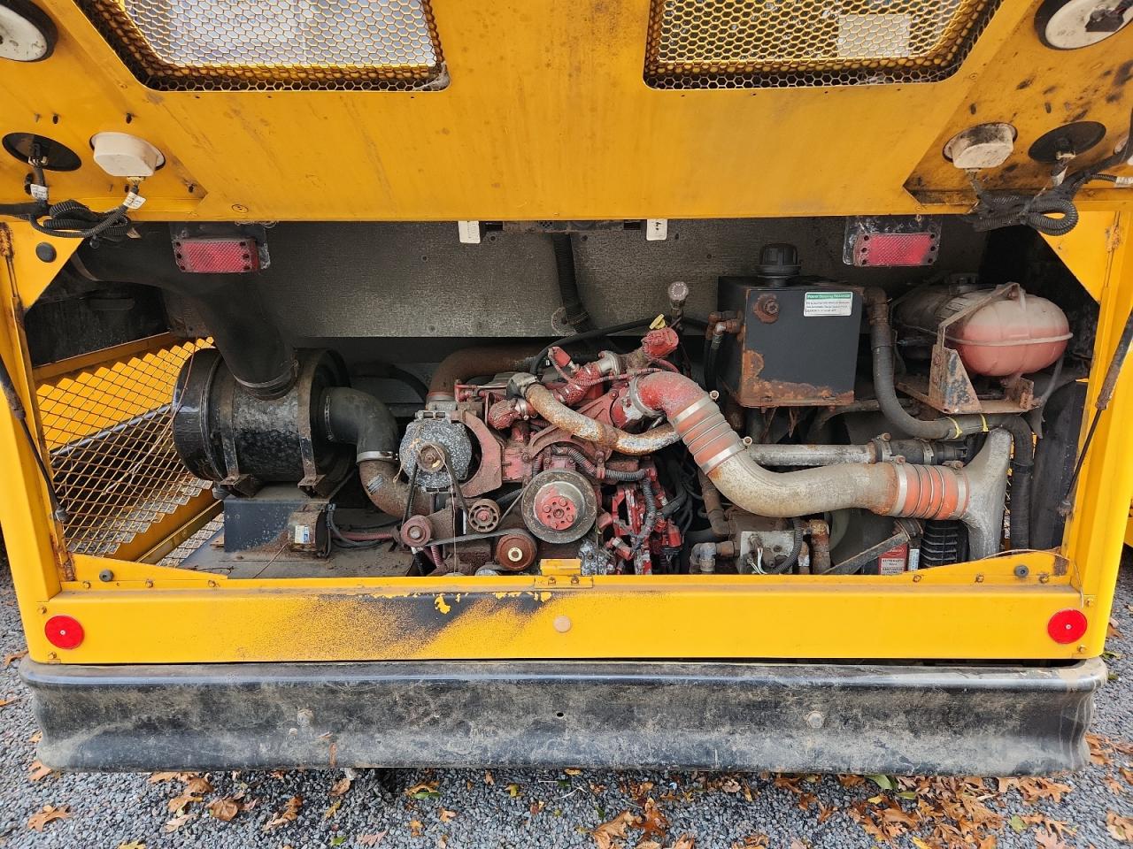 2012 THOMAS SAF-T-LINE