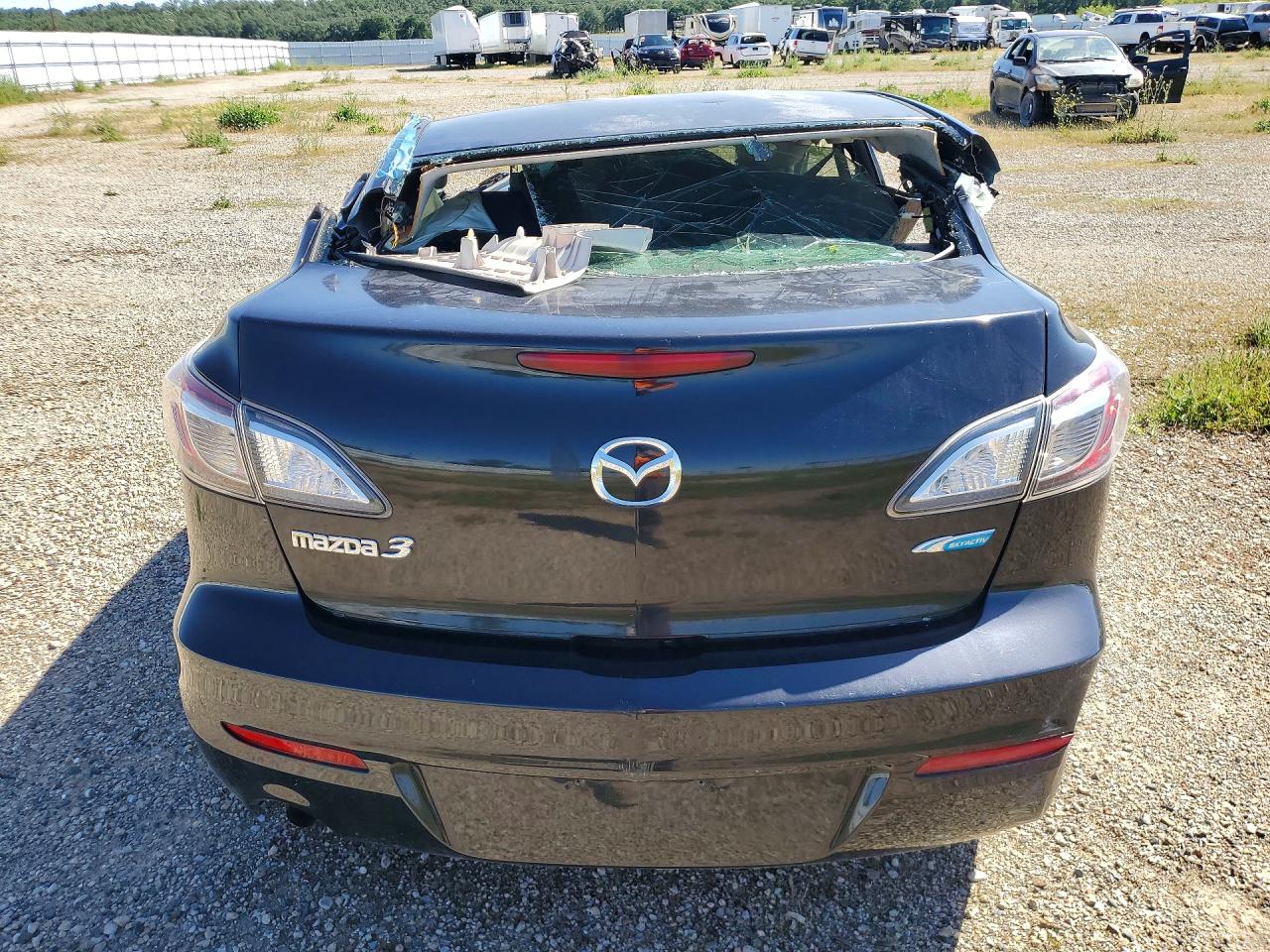2013 MAZDA 3