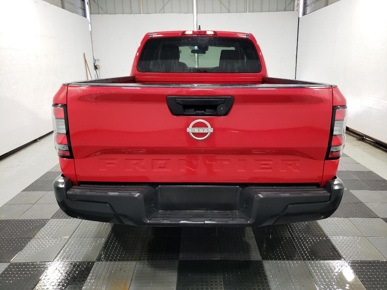 2024 NISSAN FRONTIER