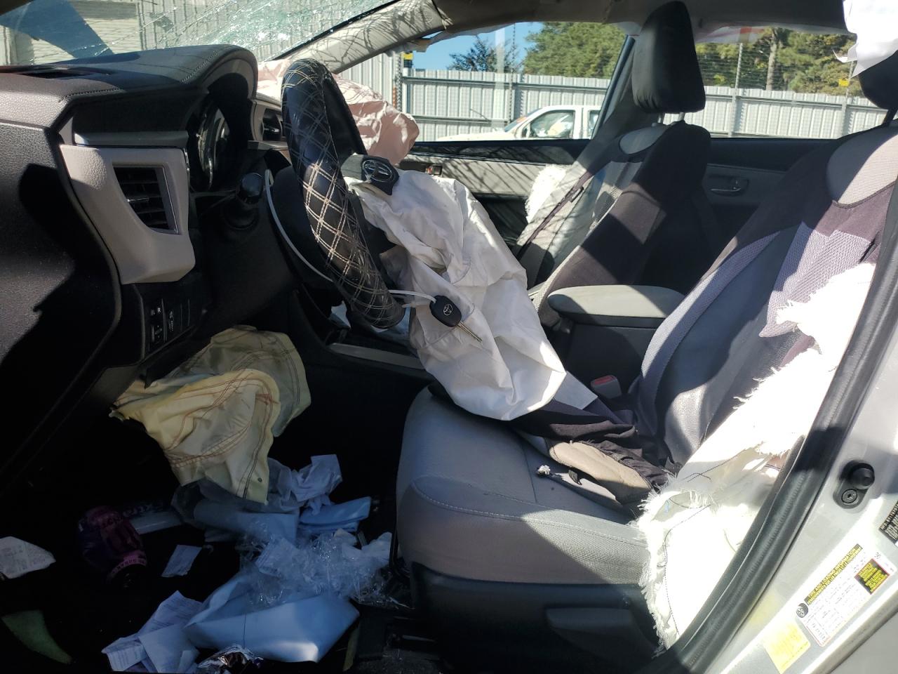 2016 TOYOTA COROLLA