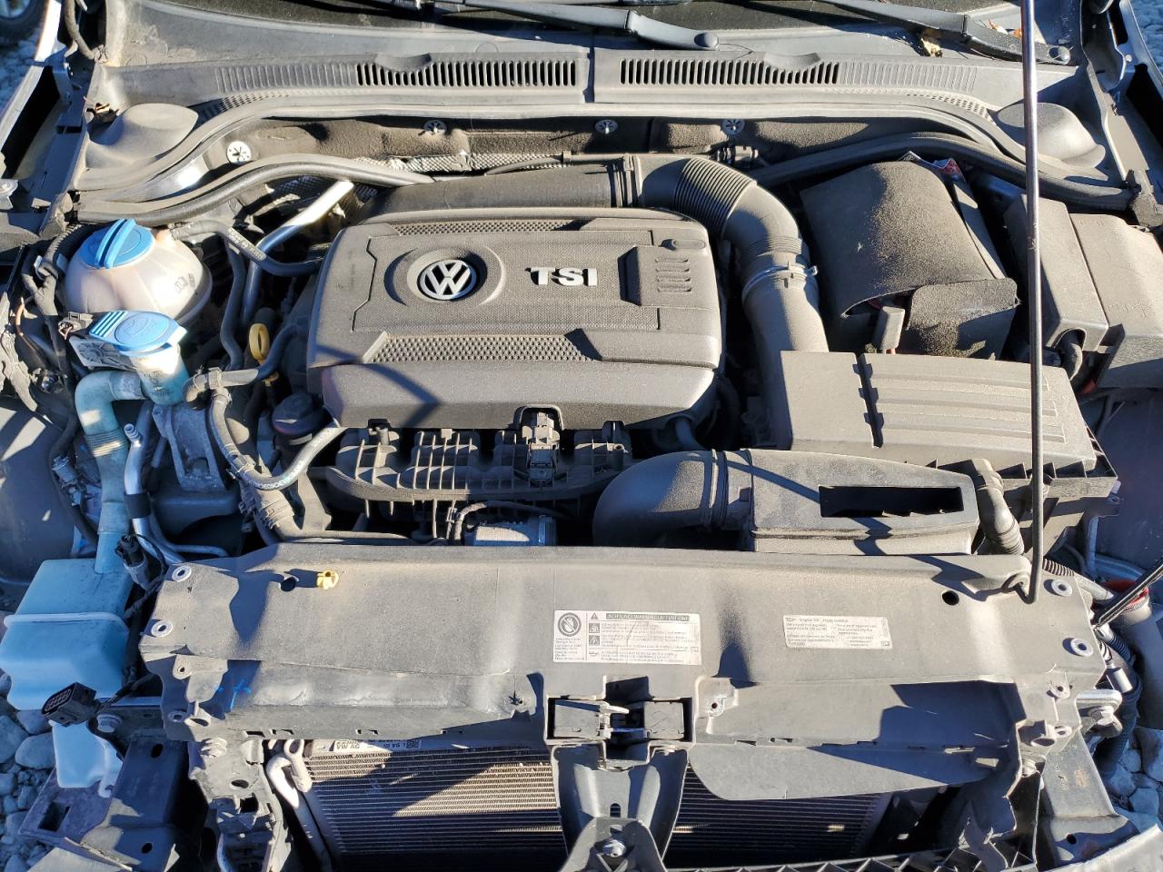 2015 VOLKSWAGEN JETTA