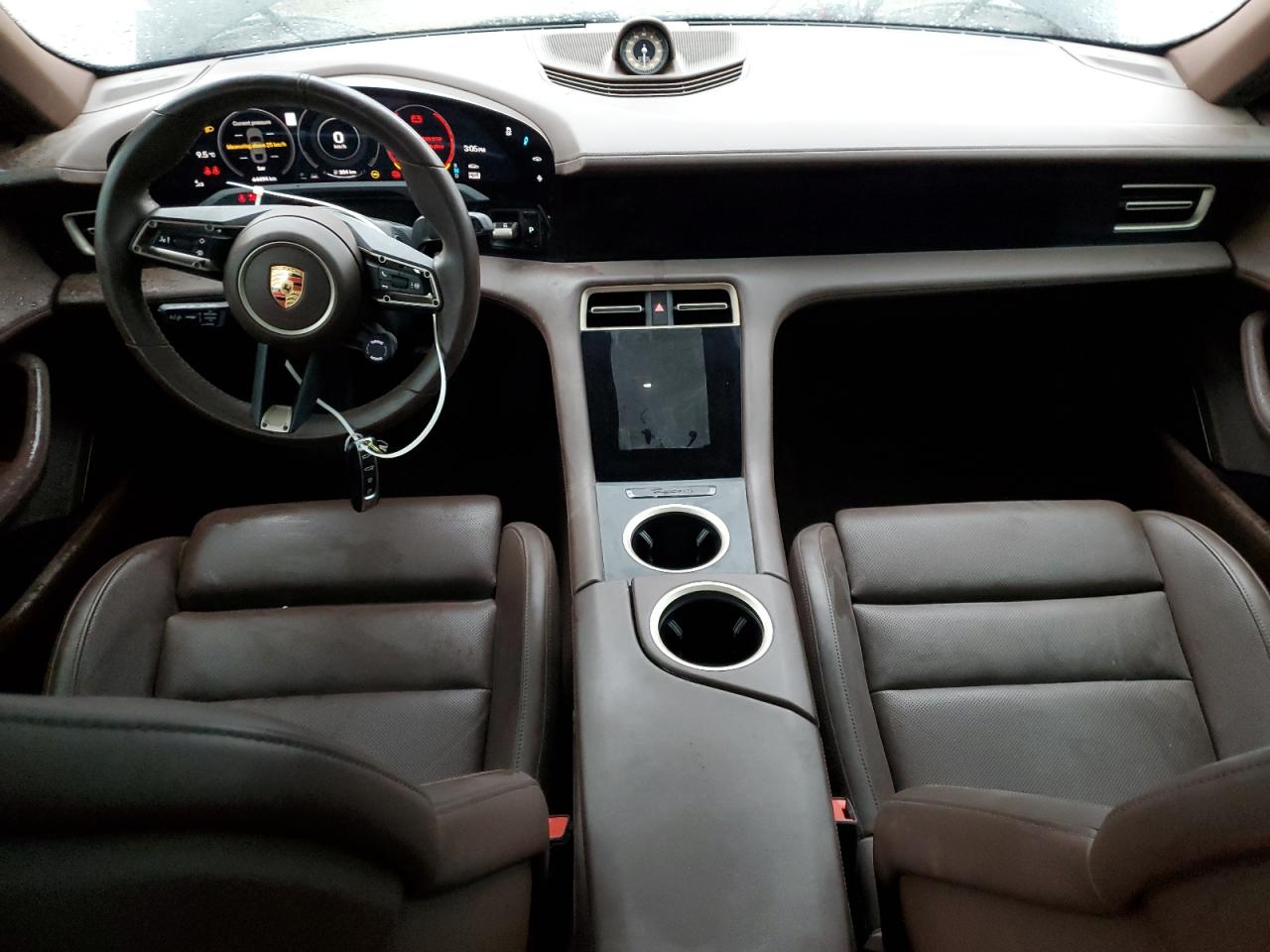 2021 PORSCHE TAYCAN
