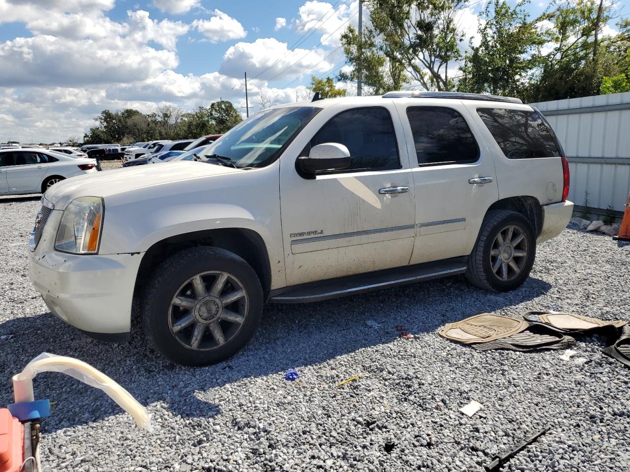 2013 GMC YUKON