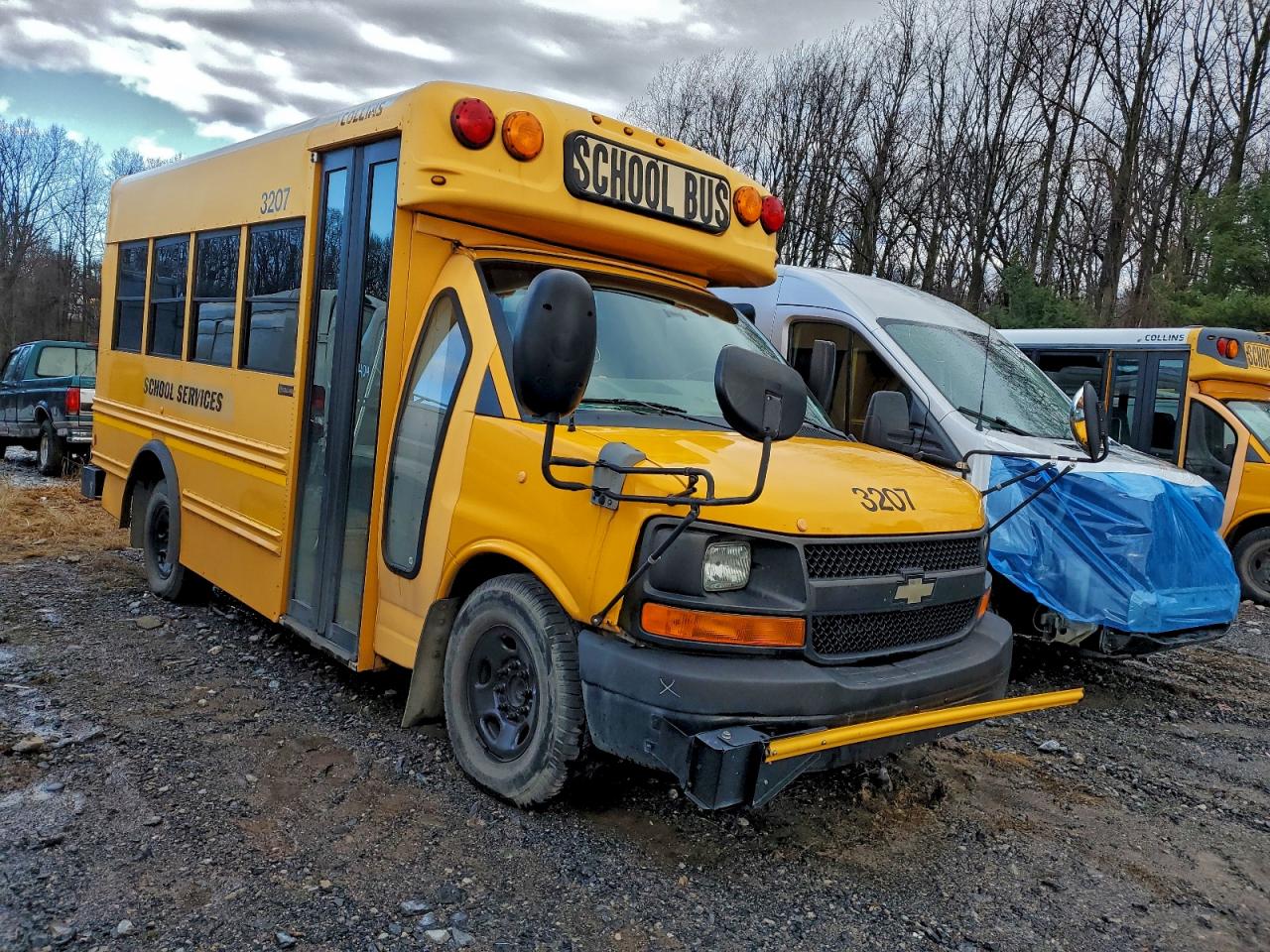 2011 CHEVROLET B SERIES