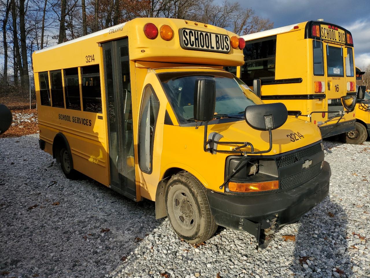 2011 CHEVROLET B SERIES