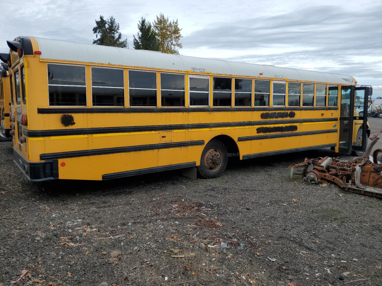 2013 IC CORPORATION CE SERIES