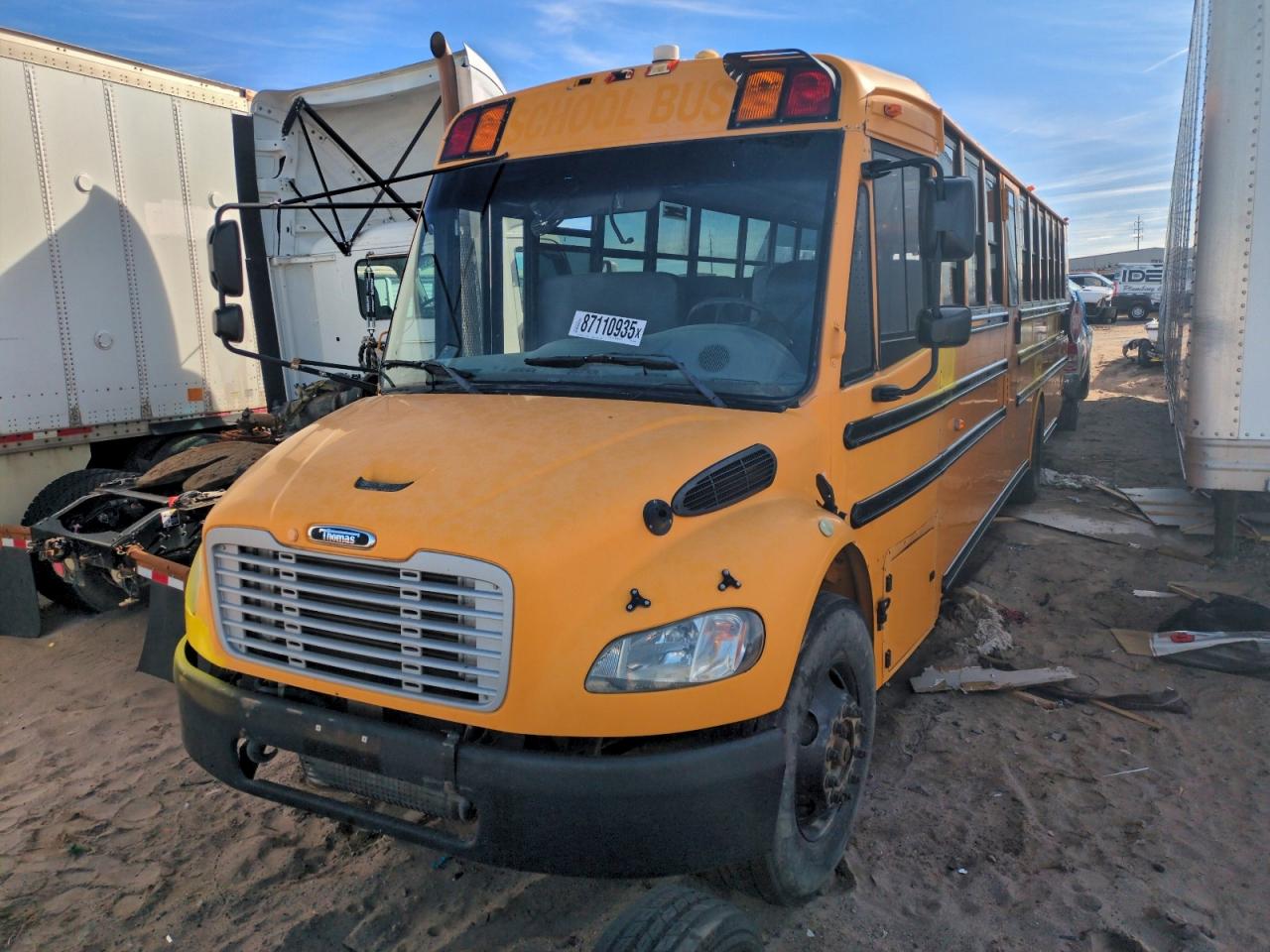 2011 FREIGHTLINER SAF-T-LINE