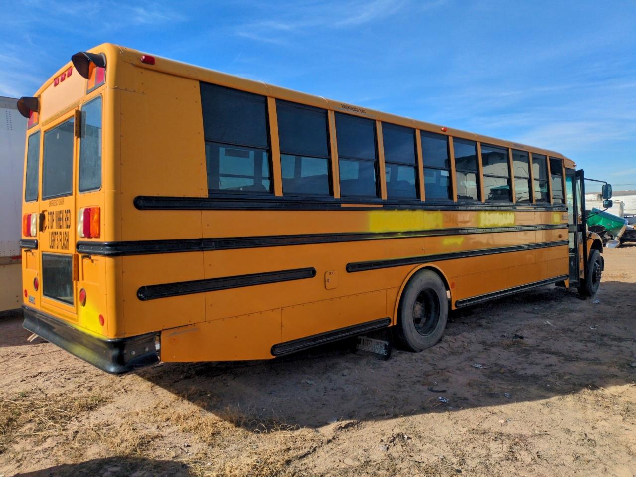 2011 FREIGHTLINER SAF-T-LINE