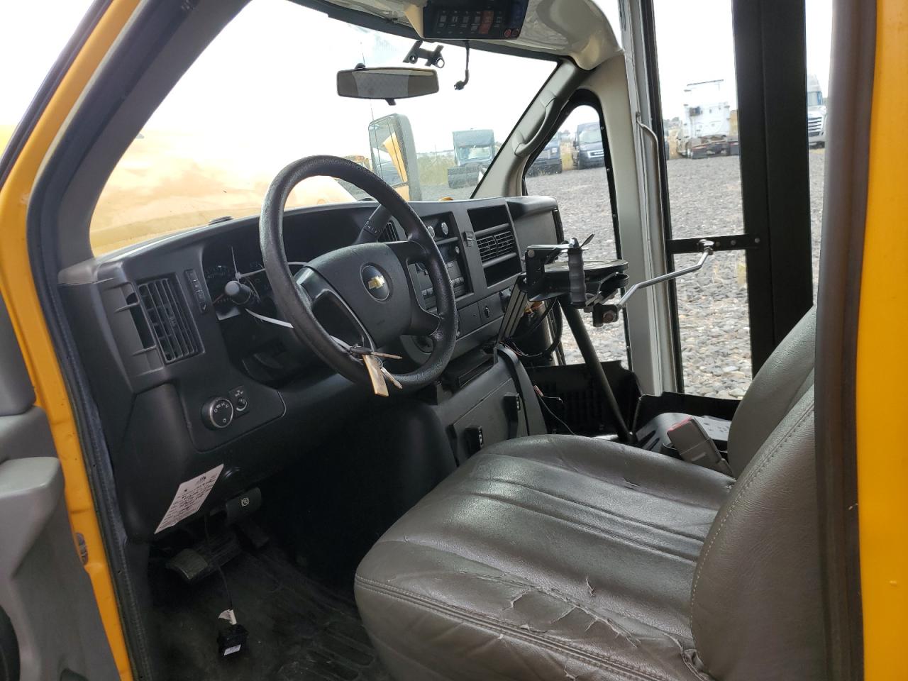 2013 CHEV EXPRESS