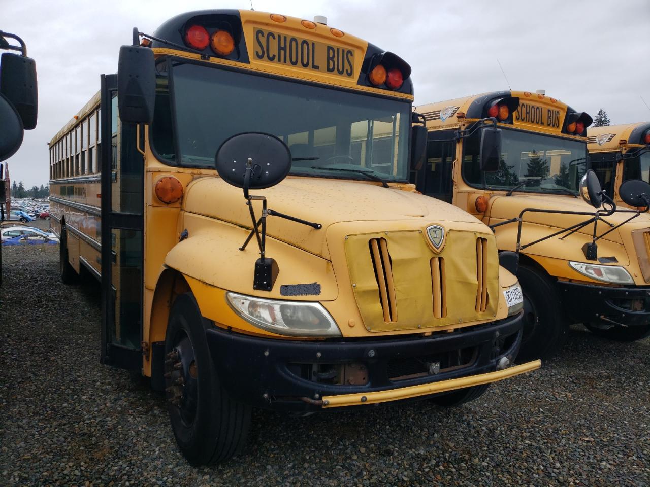 2009 IC CORPORATION CE SERIES