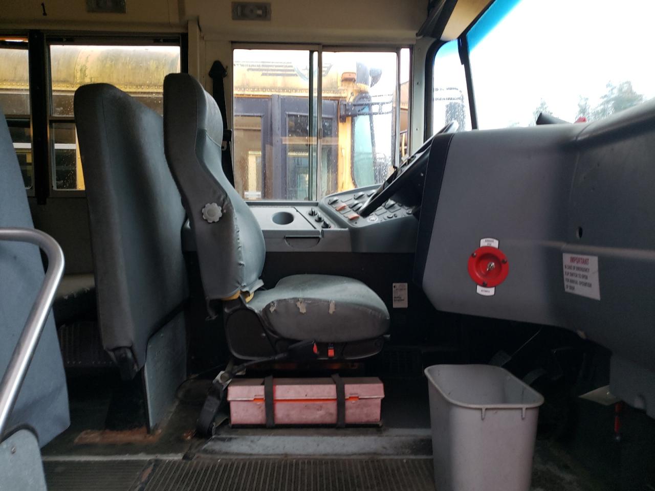 2009 IC CORPORATION CE SERIES