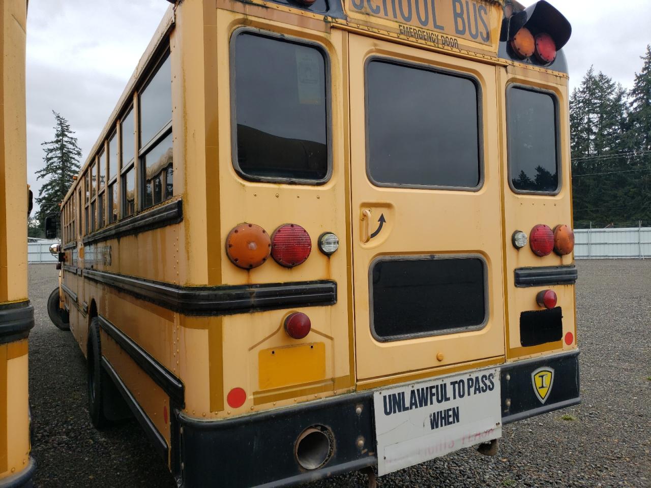 2009 IC CORPORATION CE SERIES