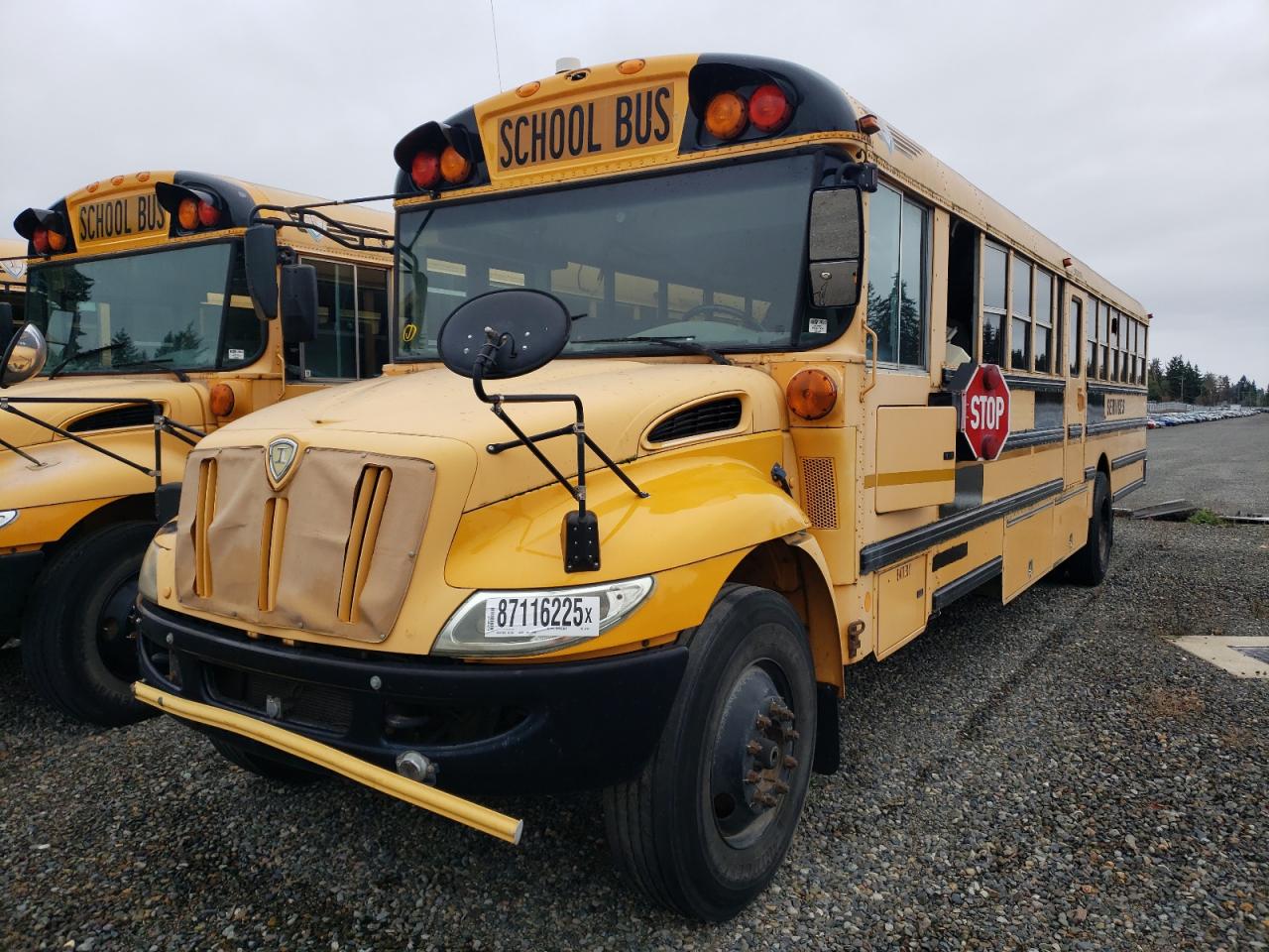 2009 IC CORPORATION CE SERIES