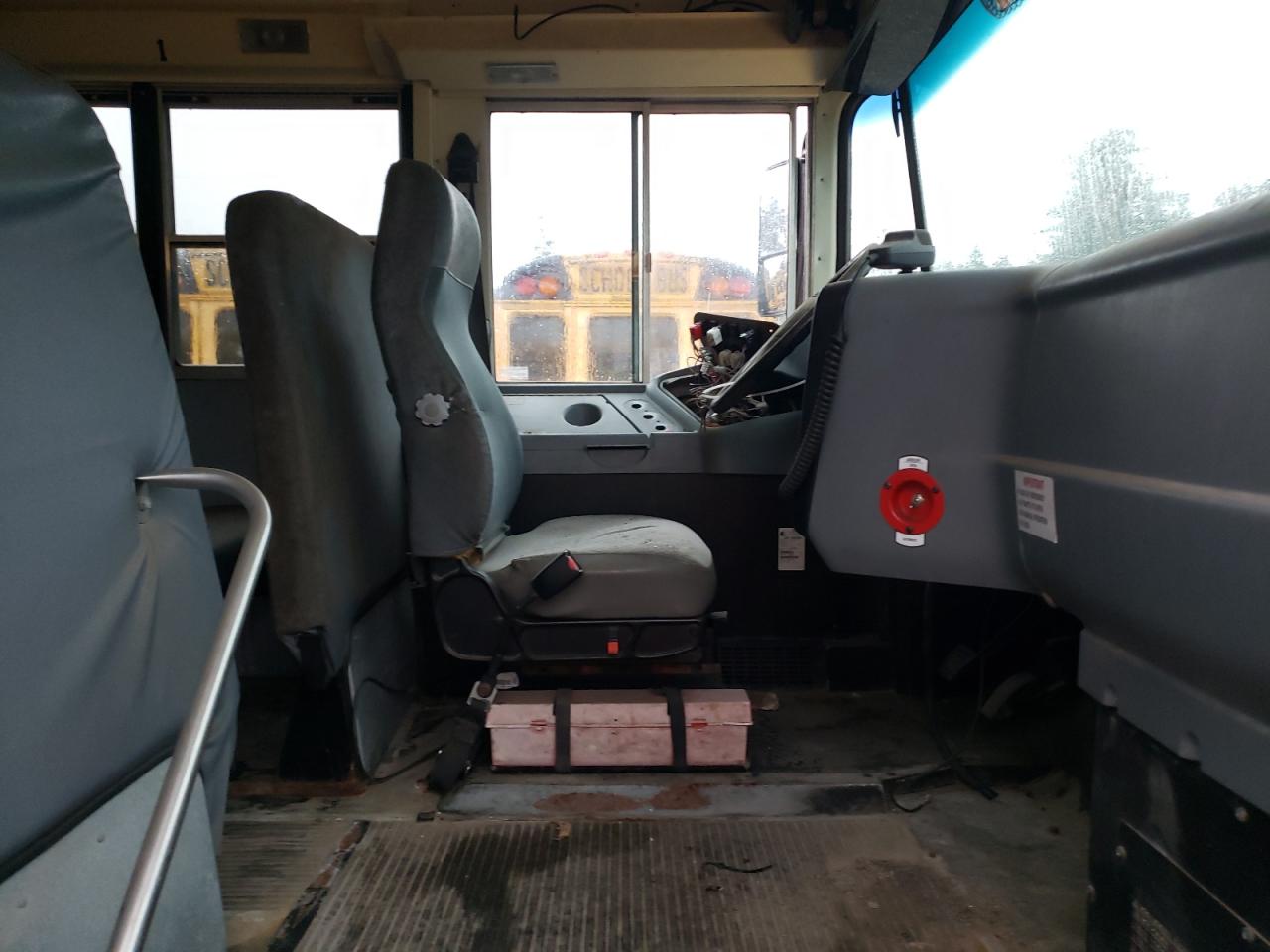 2009 IC CORPORATION CE SERIES