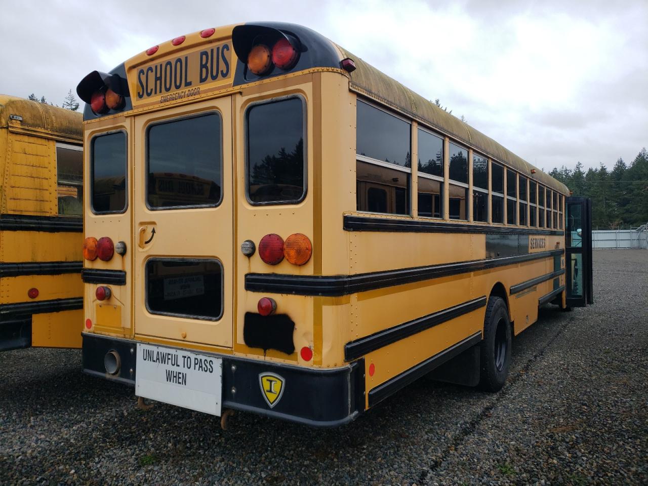 2009 IC CORPORATION CE SERIES
