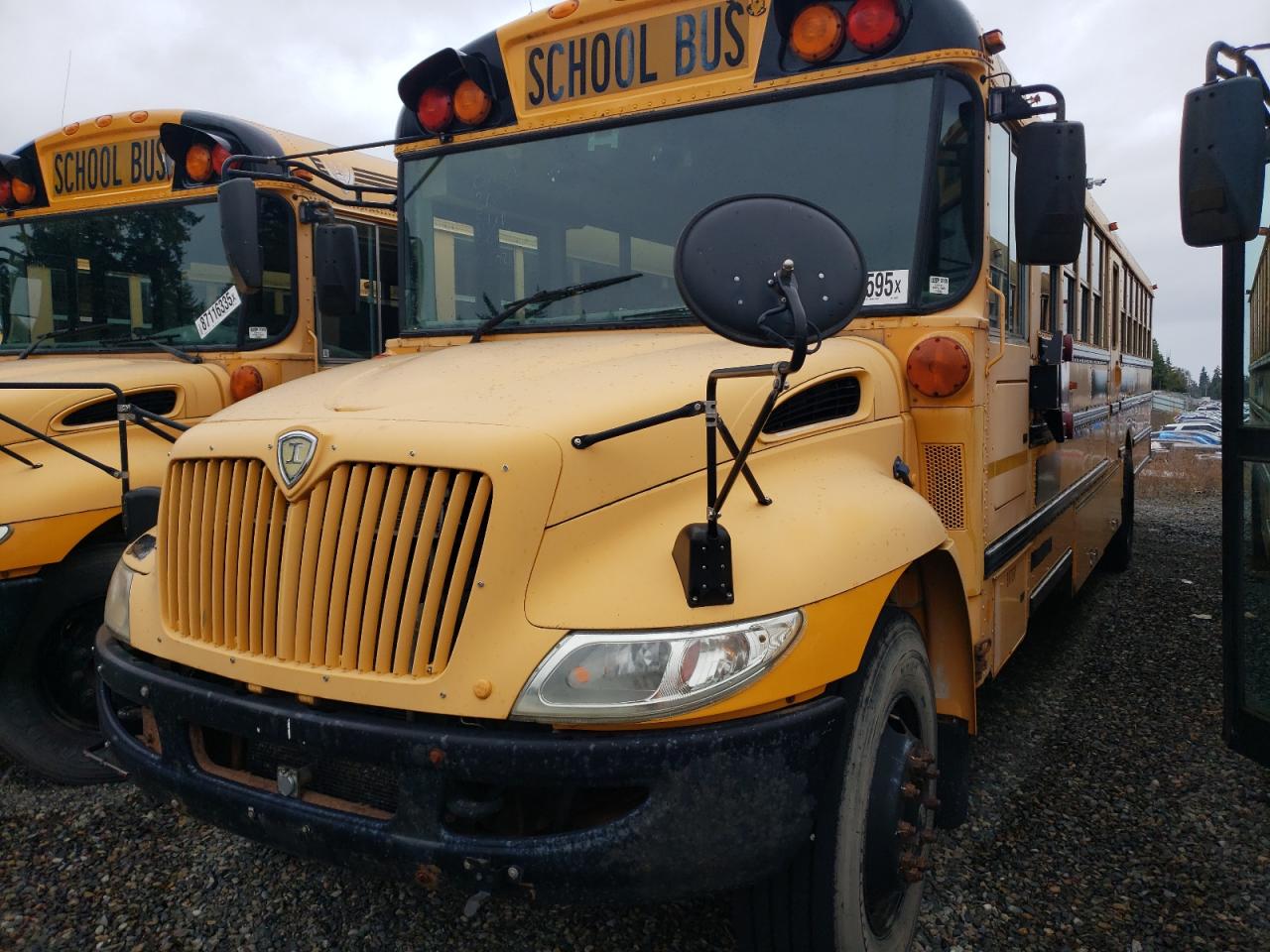 2009 IC CORPORATION CE SERIES