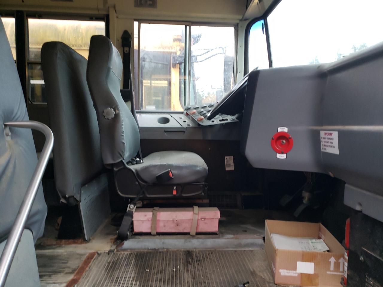2009 IC CORPORATION CE SERIES