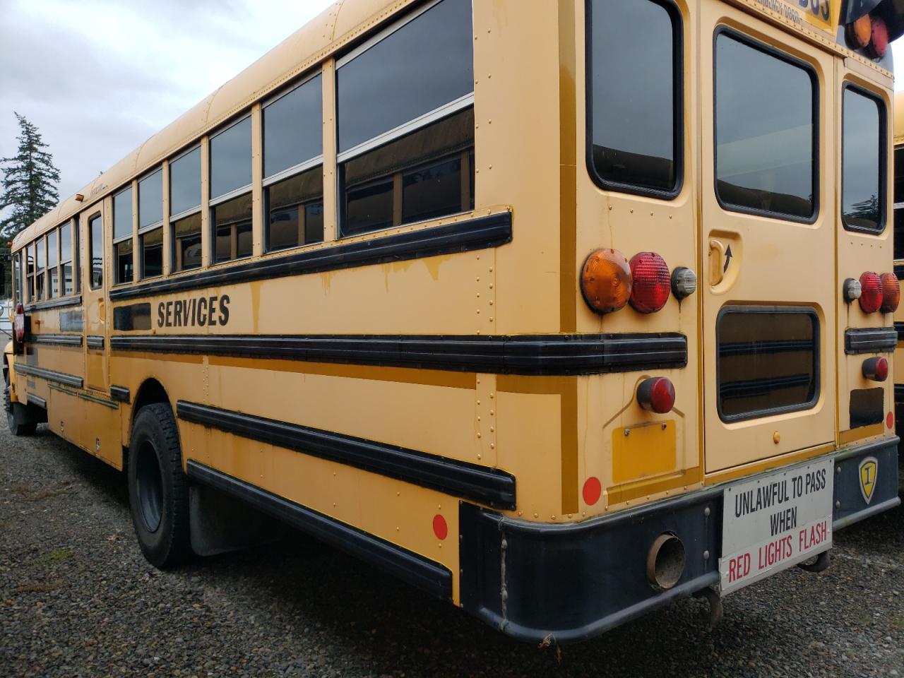 2009 IC CORPORATION CE SERIES