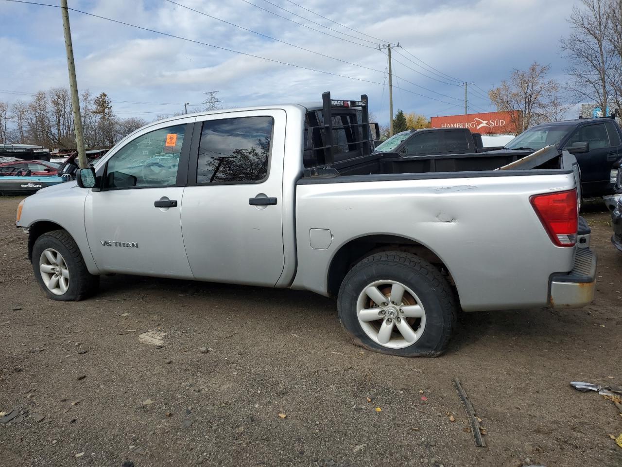 2011 NISSAN TITAN