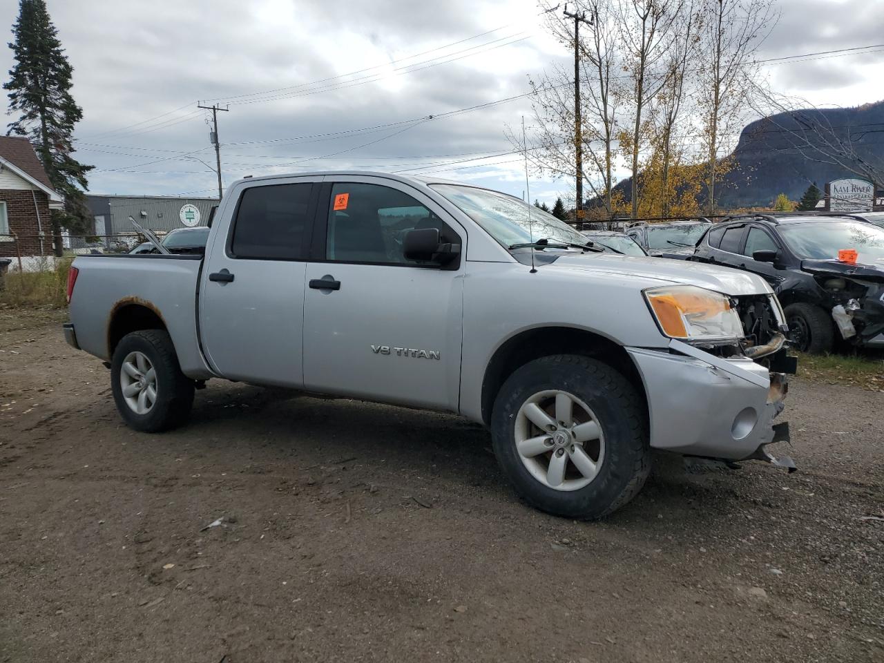 2011 NISSAN TITAN