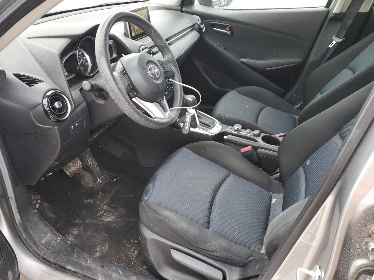 2016 TOYOTA SCION