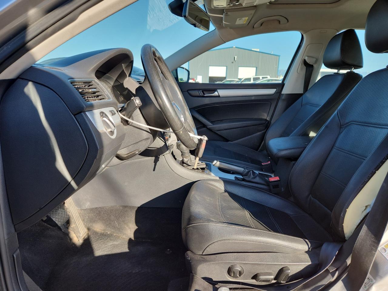 2013 VOLKSWAGEN PASSAT