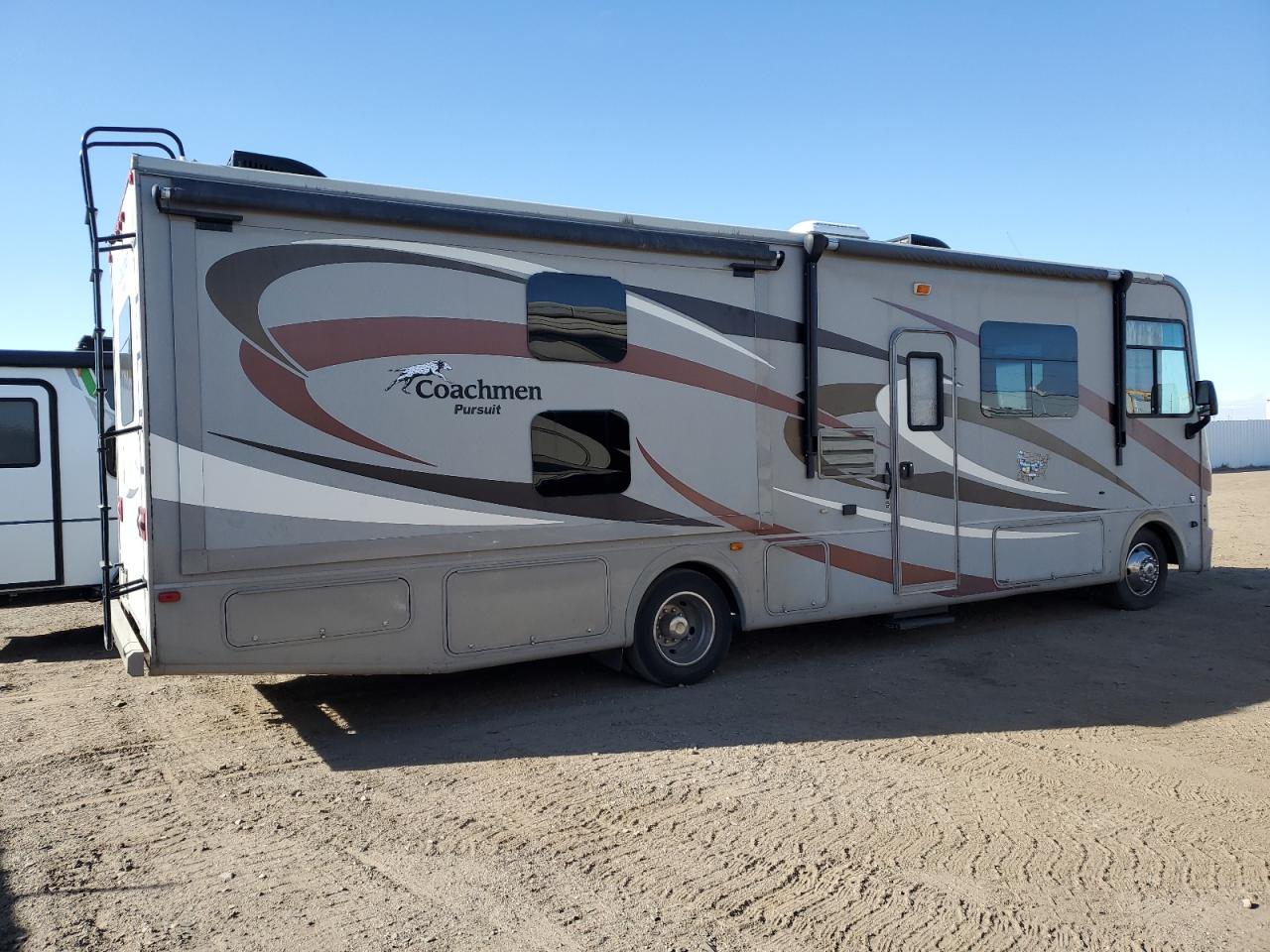 2015 FORD F530