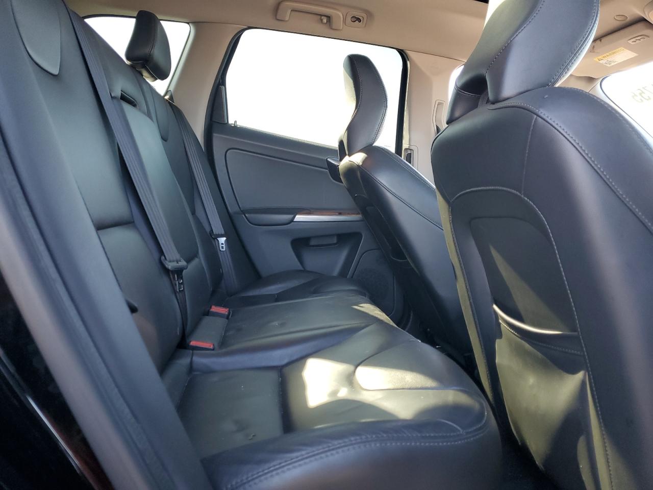 2017 VOLVO XC60