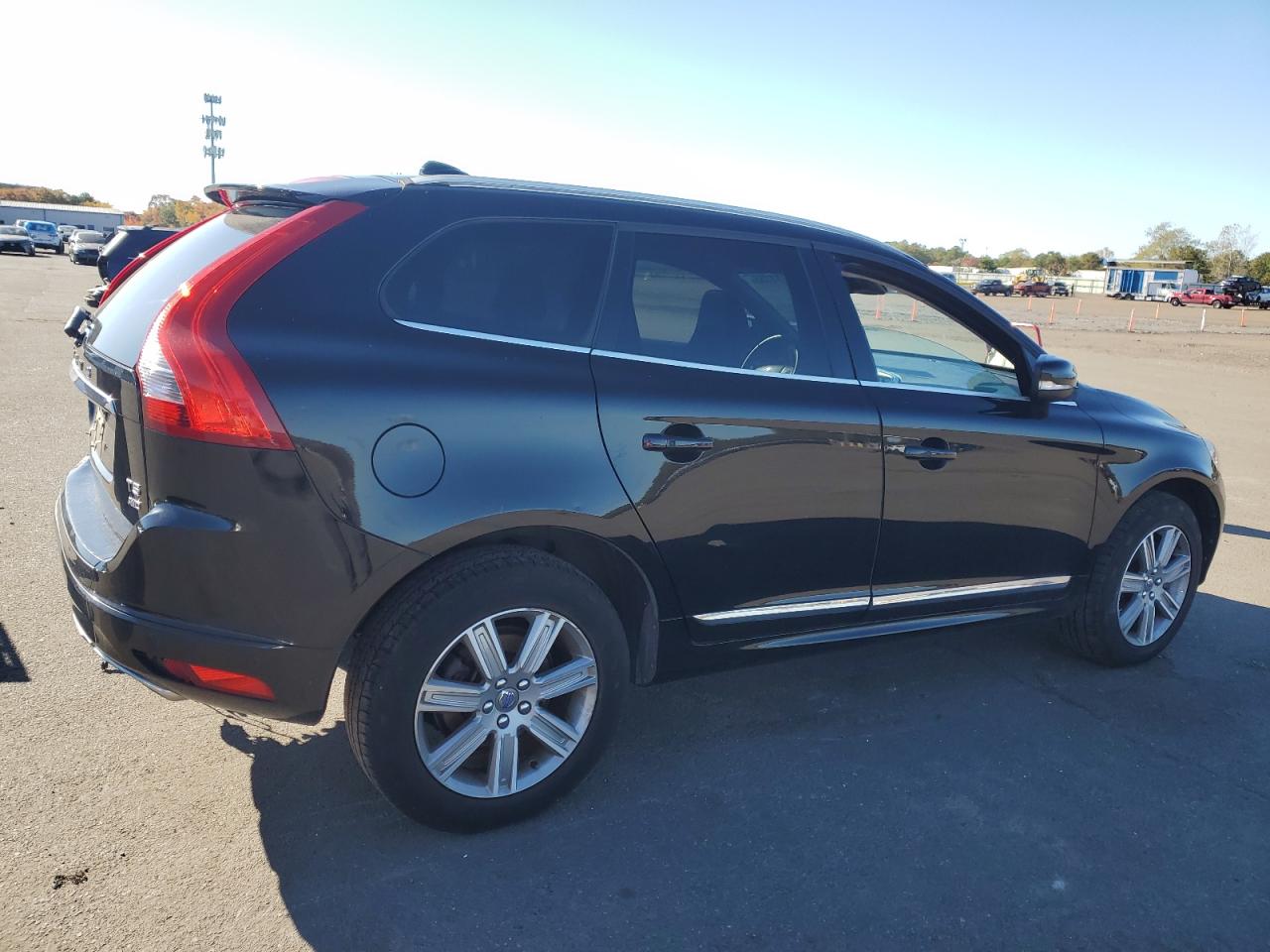 2017 VOLVO XC60