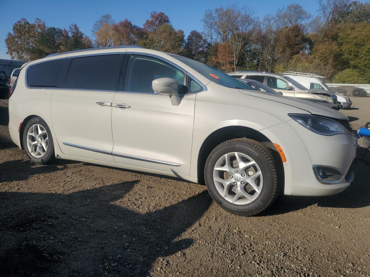 2017 CHRYSLER PACIFICA