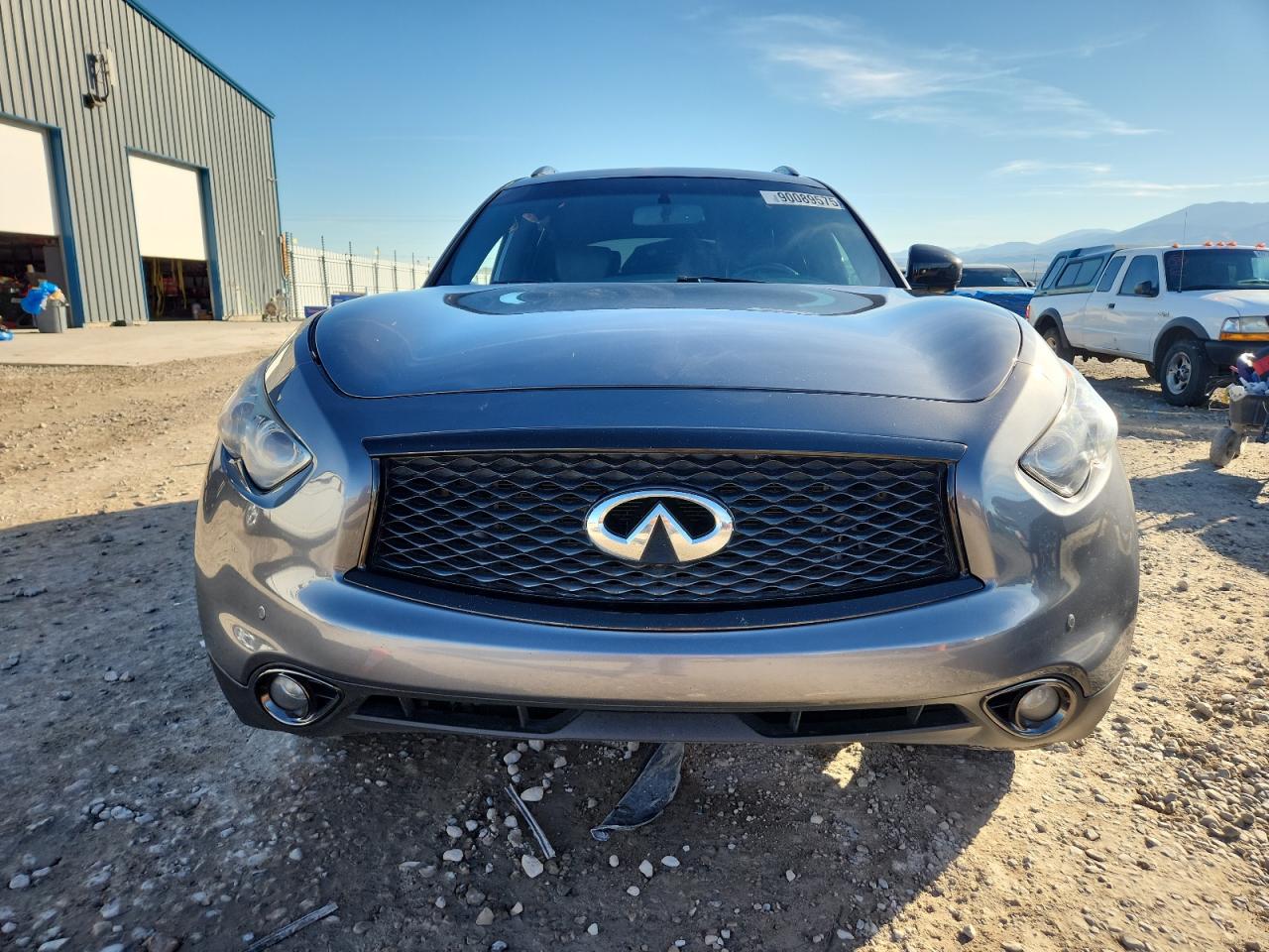 2017 INFINITI QX70