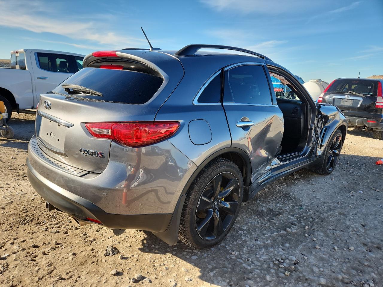 2017 INFINITI QX70