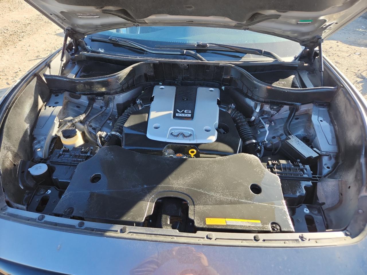 2017 INFINITI QX70