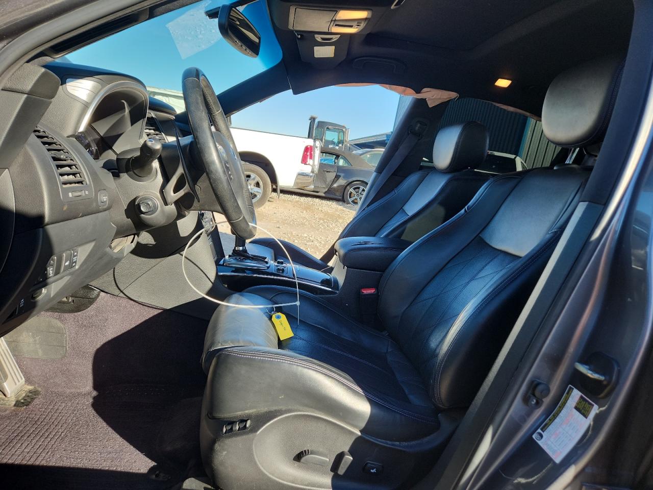 2017 INFINITI QX70