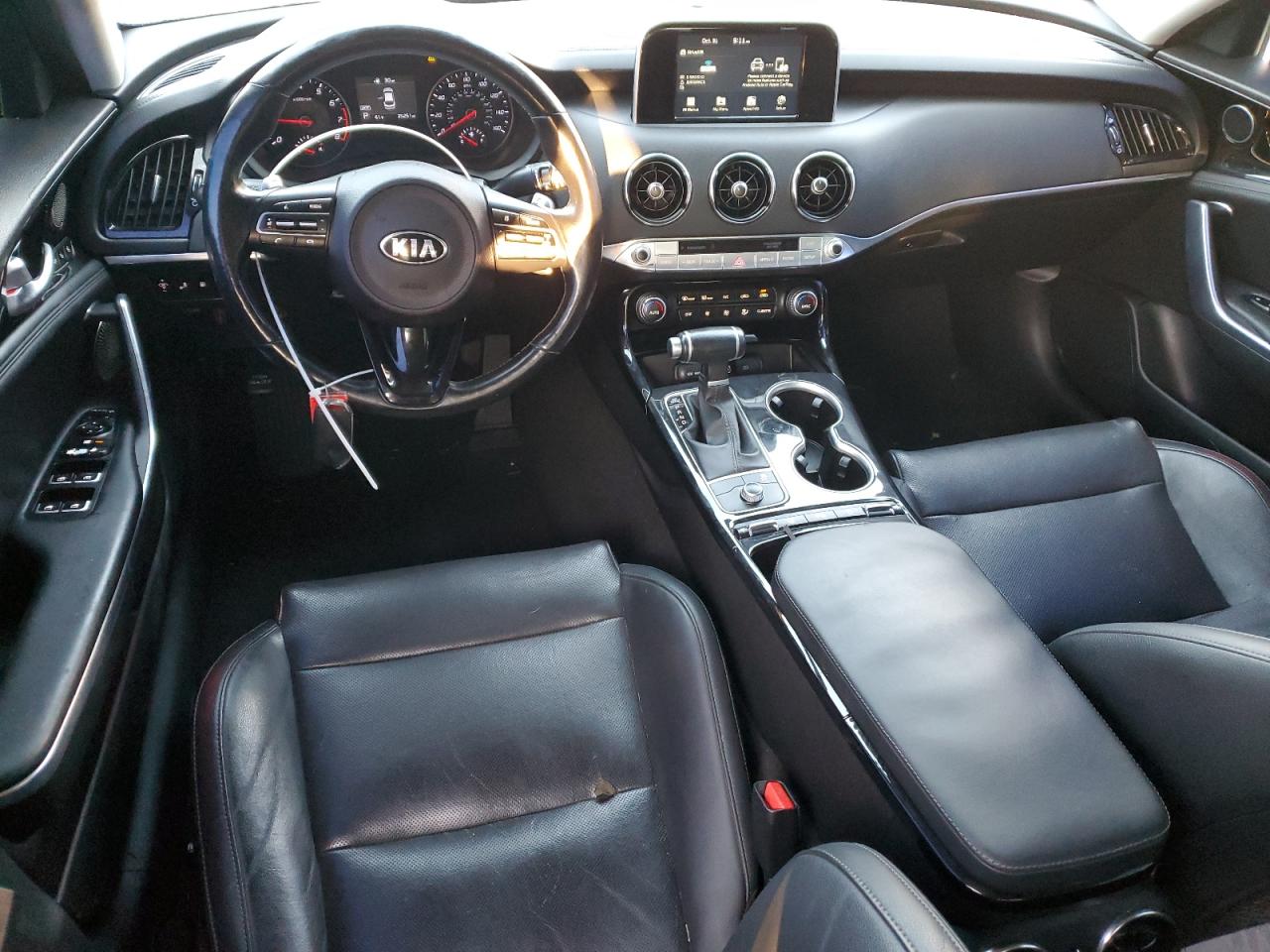 2019 KIA STINGER