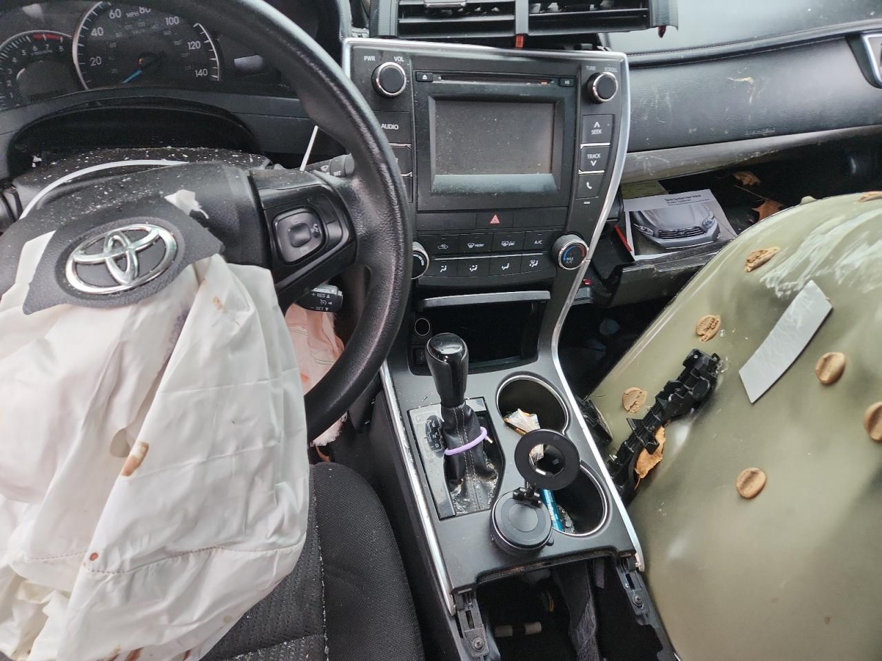 2015 TOYOTA CAMRY