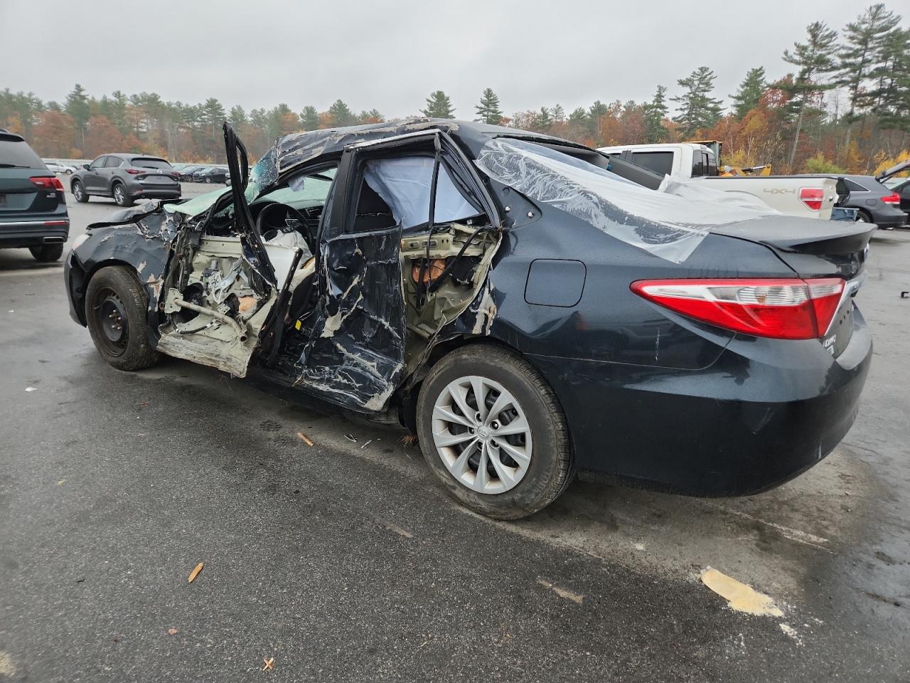 2015 TOYOTA CAMRY