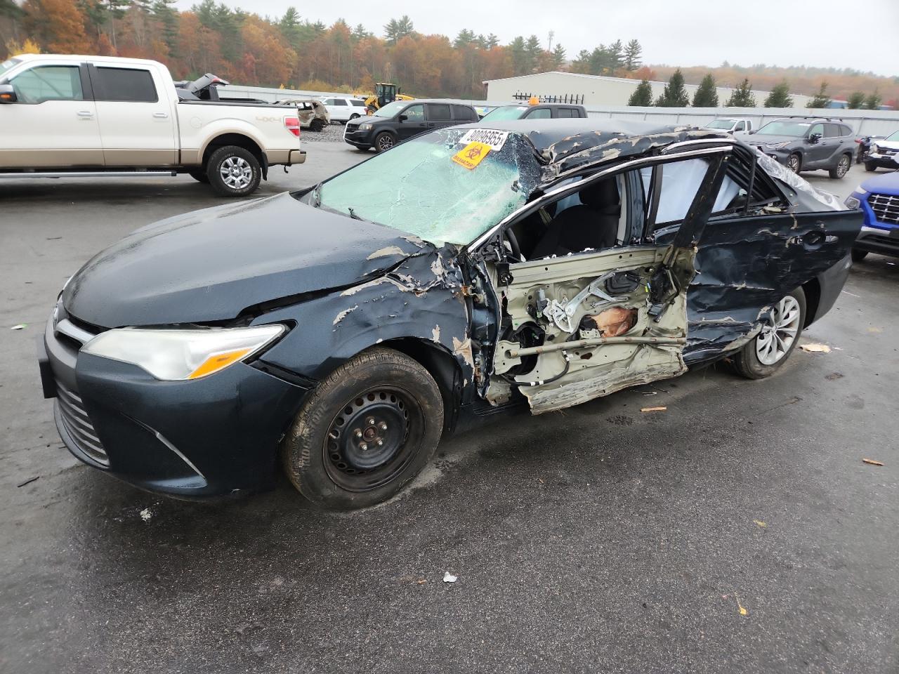 2015 TOYOTA CAMRY