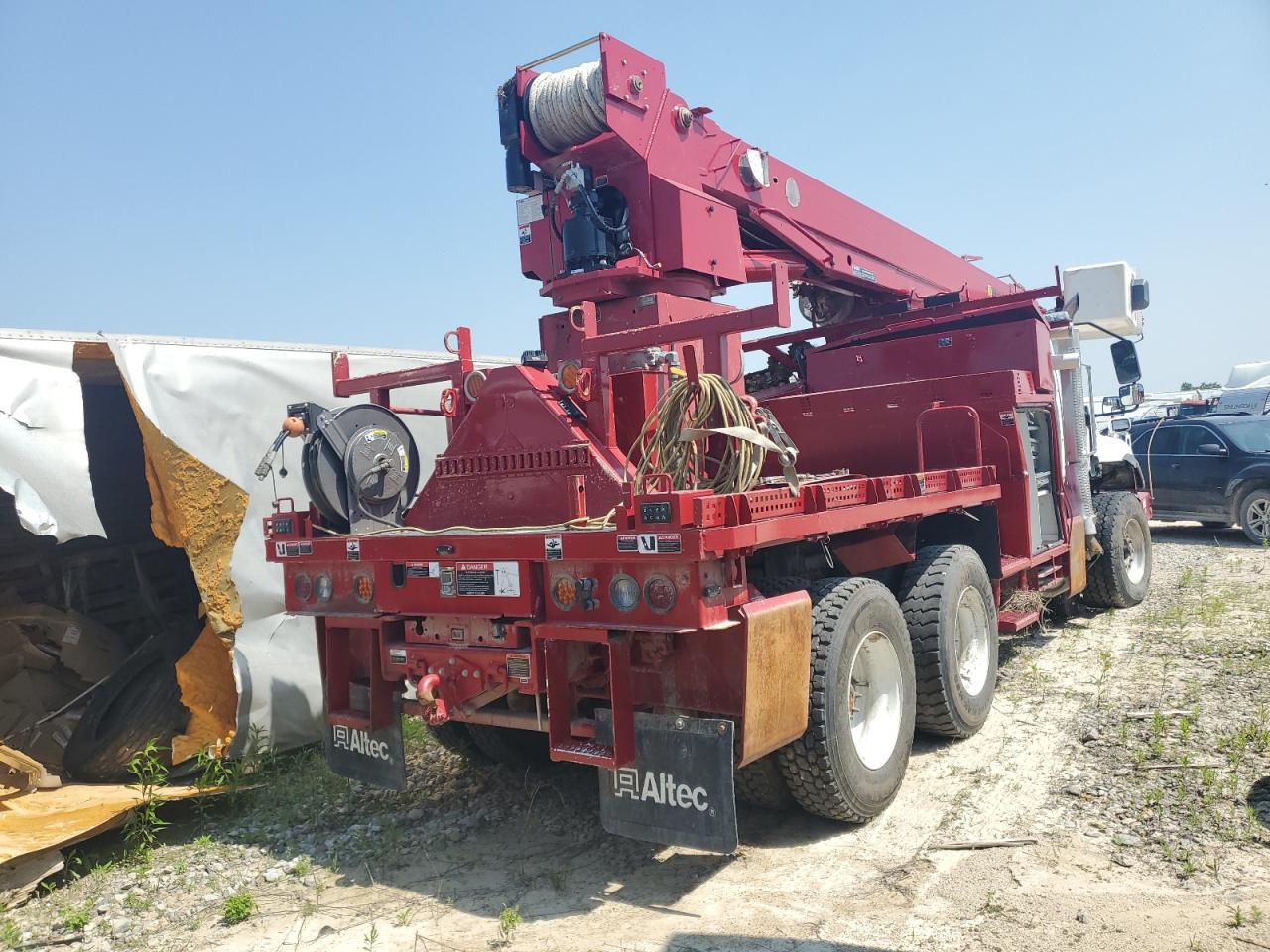 2023 INTERNATIONAL HV607