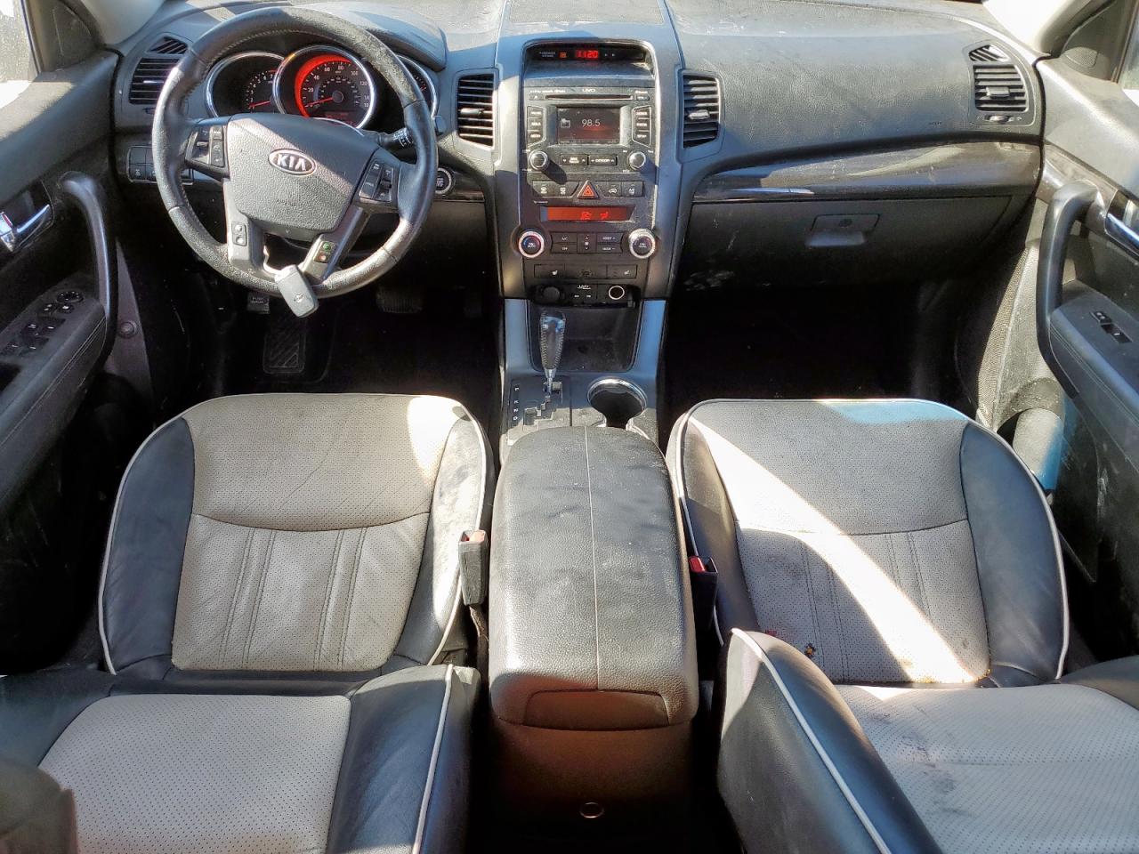 2013 KIA SORENTO