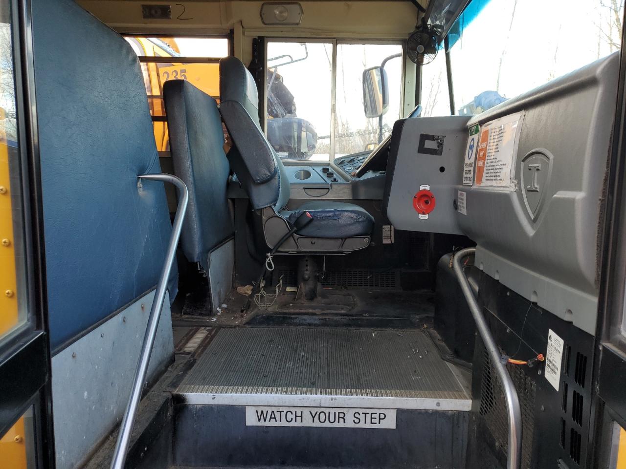 2011 IC CORPORATION CE SERIES