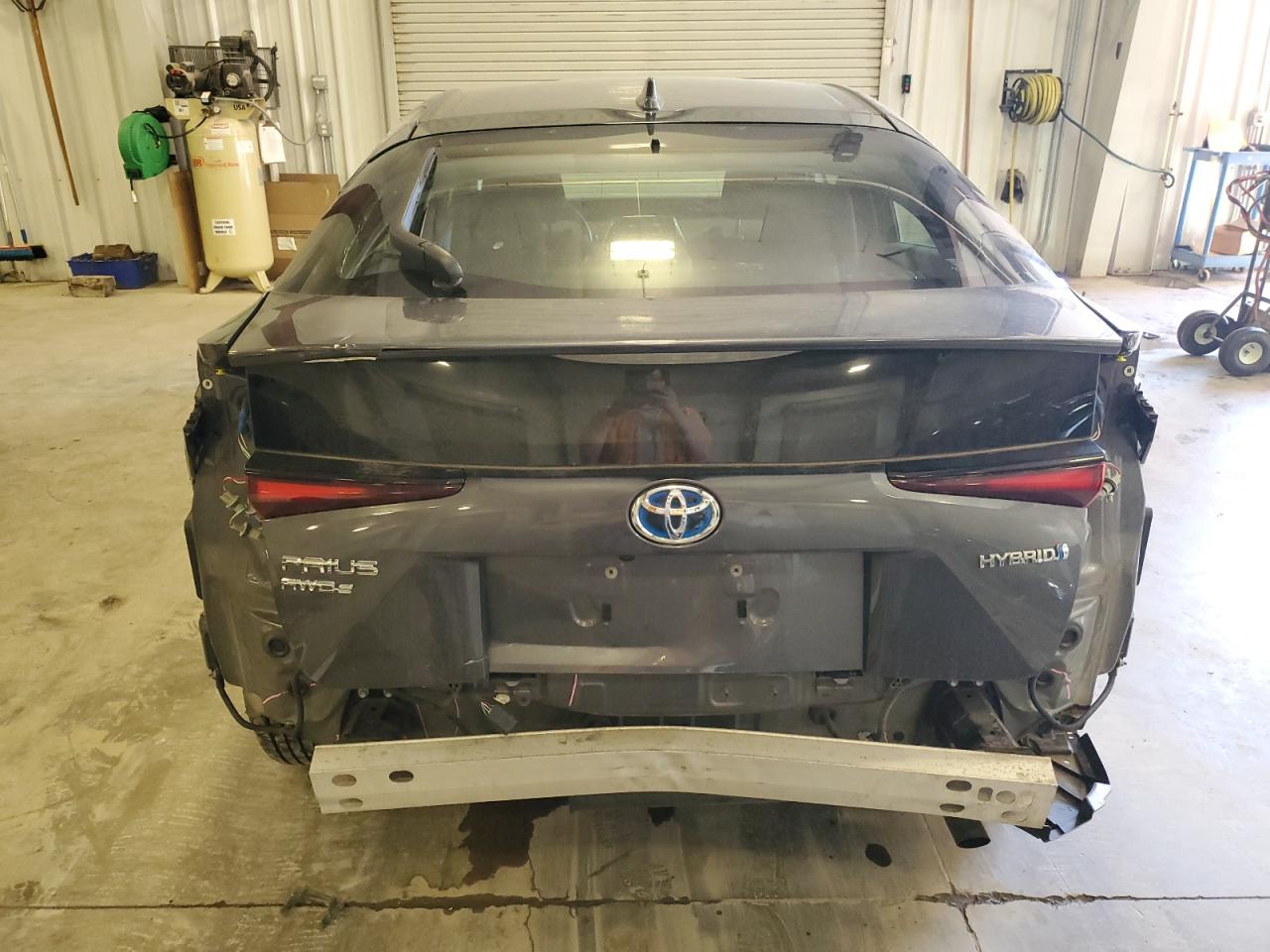 2019 TOYOTA PRIUS