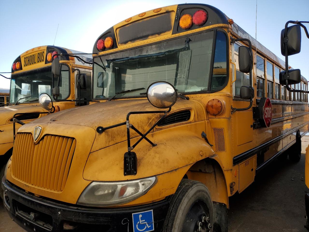 2013 IC CORPORATION CE SERIES